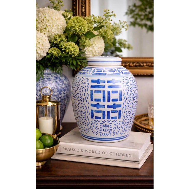 Late 20th Century Late 20th Century Chinese Export Porcelain Double Happiness Lidded Ginger Jar 10” For Sale - Image 5 of 5
