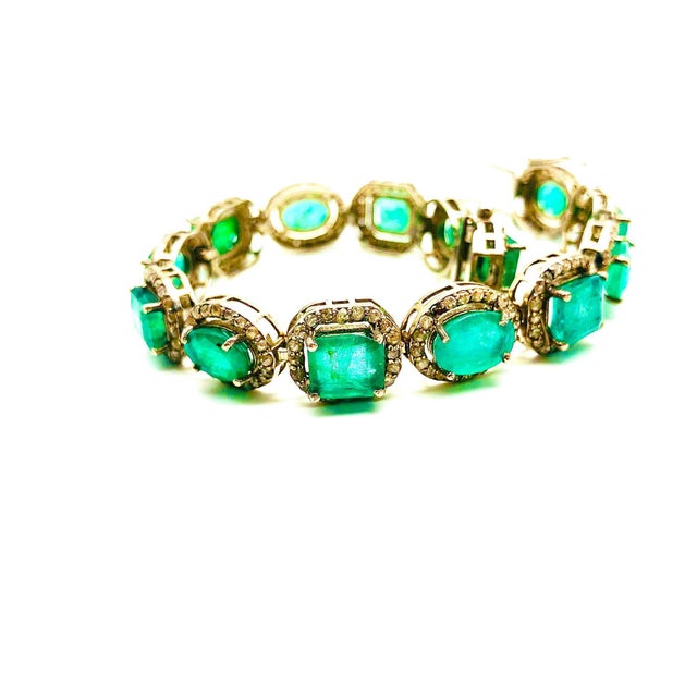 Bochic “Capri” Vintage Zambian Emerald & Diamond Bracelet Set 18K Gold & Silver For Sale - Image 13 of 13
