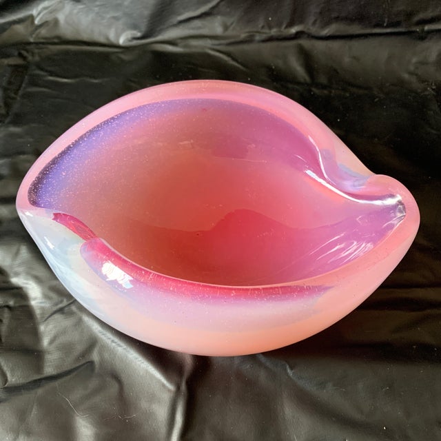 Mid-Century Modern Archimede Seguso Murano Art Glass Pink Opalescent Ashtray For Sale - Image 3 of 6