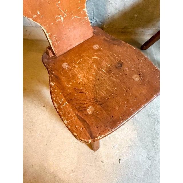 Amber Set of 4 Vintage Alpine Bavarian Heart-Cutout Plank Chairs (Brettstuhl) For Sale - Image 8 of 13