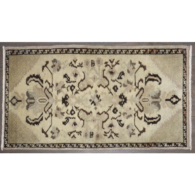 Ivory Turkish Yastik rug no. y1227 For Sale - Image 4 of 4