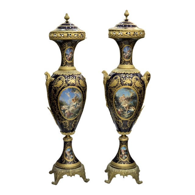 Black Porcelain Vase With Gold Leaf Details & Cherub Angel Scenes – French Style Ornate Decorative Vase For Sale