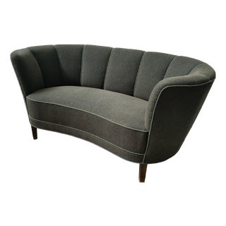 Mid-Century Modern Scandinavian Banana Sofa, 1980 For Sale