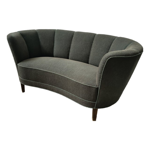 Mid-Century Modern Scandinavian Banana Sofa, 1980 For Sale