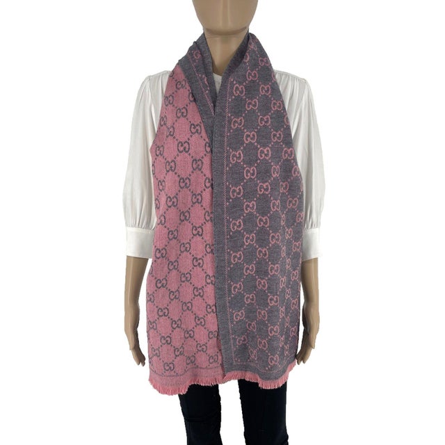 Gucci Gucci Pink & Silver Wool Scarf For Sale - Image 4 of 8