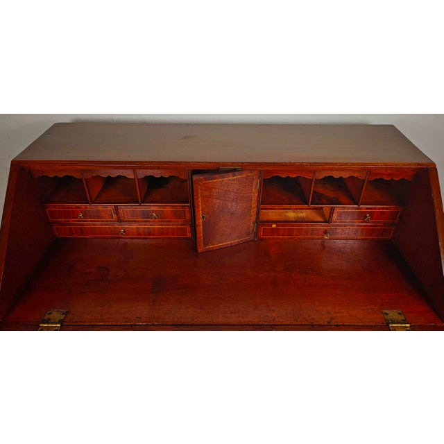 Antique English George III Secretaire in Oak, 1800 For Sale - Image 4 of 18