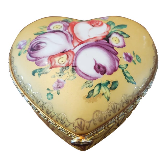 Vintage Mid Century Modern Hollywood Regency Heart Jewel Box For Sale