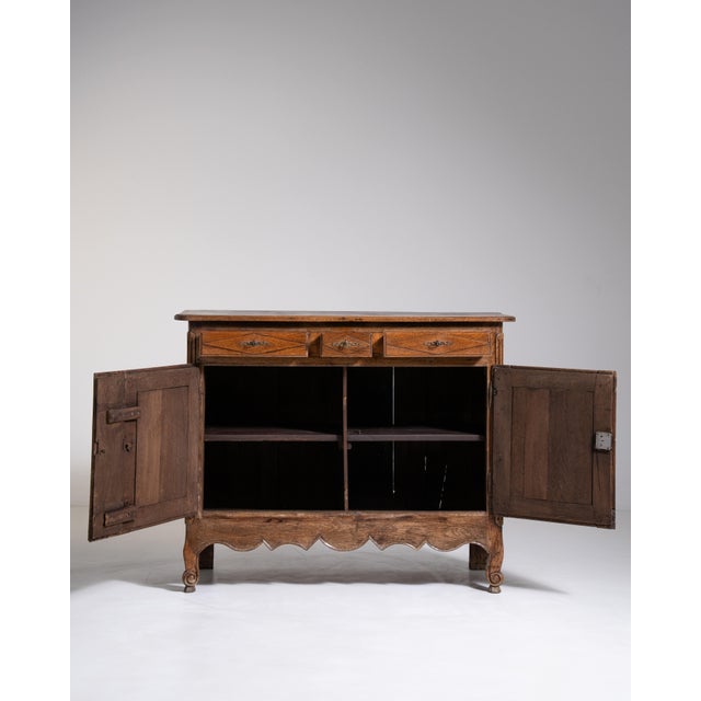 Louis XV Buffet in Original Patina, Rococo Style, France, Early 19th Century For Sale In Greensboro - Image 6 of 16