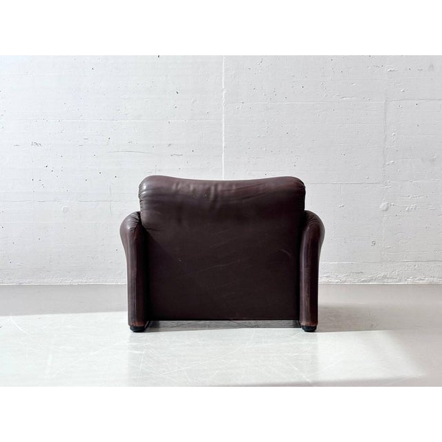 Set of Maralunga Armchair and Ottoman in Leather by Vico Magistretti for Cassina, Italy, 1970s For Sale - Image 10 of 18