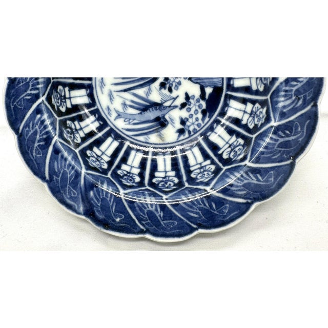 Blue Rare Pair of 18th Century Chinese Export Blue and White Scalloped Bowls Long Eliza Motif For Sale - Image 8 of 15