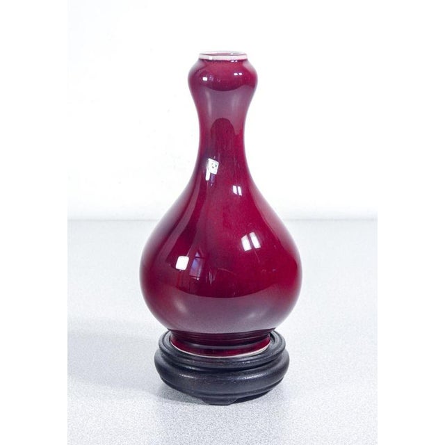 Qing Oxblood Red Suantouping Vase in Porcelain, 1950s For Sale - Image 12 of 16