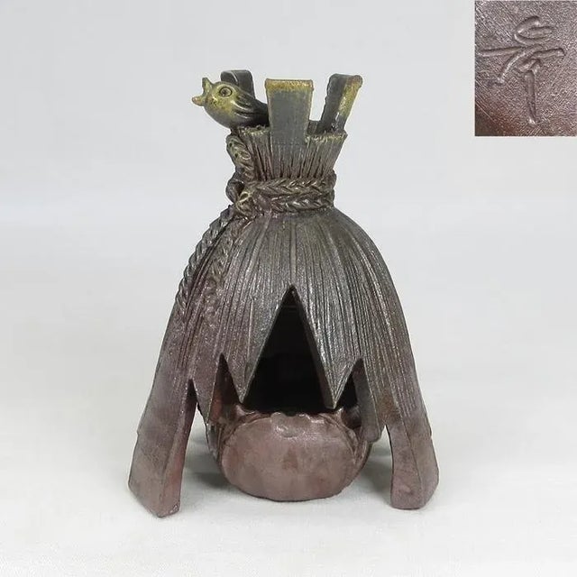 Brown Contemporary Japanese Bizen Stoneware Incense Burner With Bird For Sale - Image 8 of 8