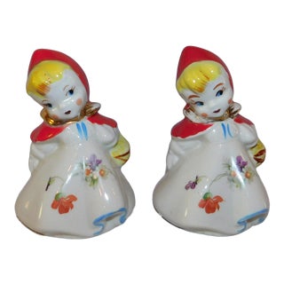 1940s Hull Large Little Red Riding Hood Salt & Pepper Shakers- a Pair For Sale