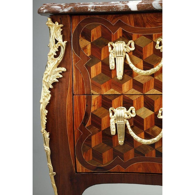 Louis XV Rosewood Veneer with Oeben Marquetry Chest of Drawers, 1760s For Sale - Image 9 of 18