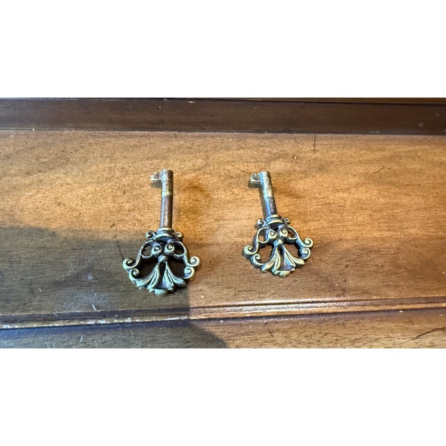 Karges Furniture Breakfront China Cabinet, Circa 1980s For Sale - Image 17 of 18