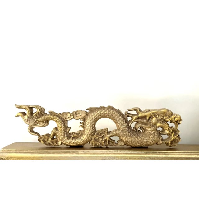 1970s Chinoiserie Giltwood Pagoda Motif Wall Mirror For Sale - Image 5 of 7