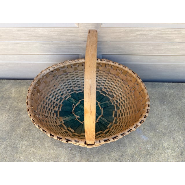 Early 20th Century Early 20th Century Splint Oak Egg Gathering Basket With Green Woven Detail For Sale - Image 5 of 11