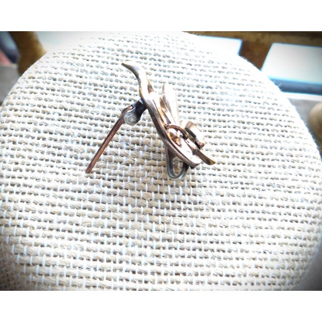 Victorian Antique Victorian Gold-Filled Fleur De Lis and Wishbone Watch Pin For Sale - Image 3 of 8