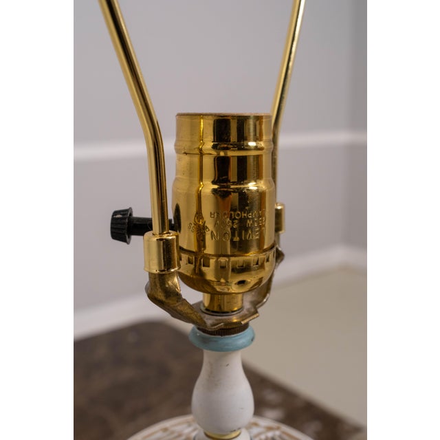 1950s 1950s Pair of Dresden Style Urn-Shaped Hand Gilt Porcelain Table Lamps For Sale - Image 5 of 18