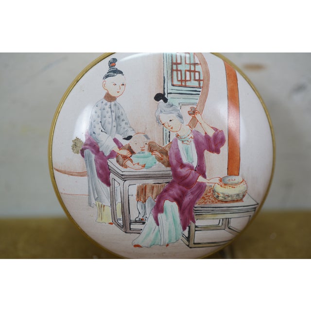 Mid 20th Century Halcyon Days England Chinese Chinoiserie Enamel Keepsake Box 2.5" For Sale - Image 6 of 13