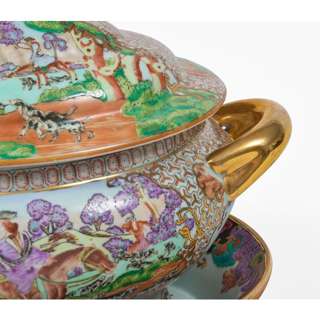 Early 19th Century Early 19th Century Chinese Export Covered Tureen and Stand, Qianlong Style For Sale - Image 5 of 13