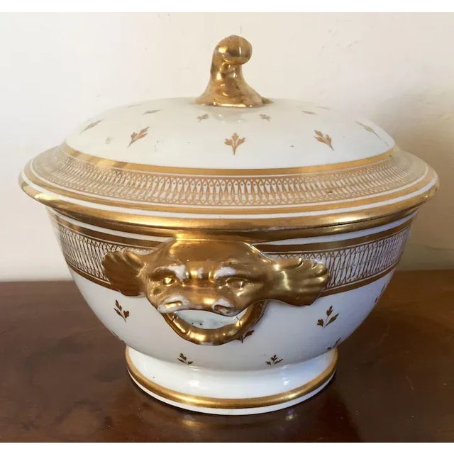 Traditional 1805 English Regency Coalport Porcelain Round Tureen & Cover For Sale - Image 3 of 11