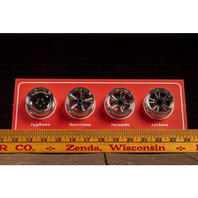 Red 1960s–1970s Shore-Calnevar Sportwheels Countertop Display With Original Box For Sale - Image 8 of 8