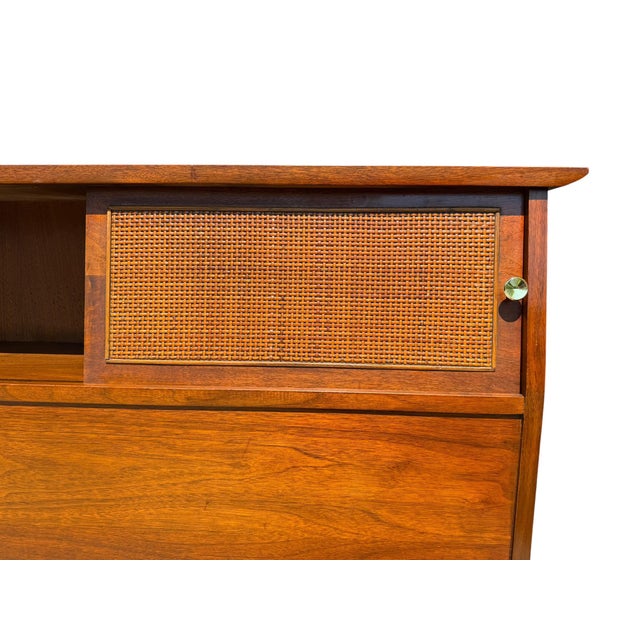 Brown Mid-Century Mainline by Hooker Walnut & Cane Bookcase Headboard, 1957 For Sale - Image 8 of 15