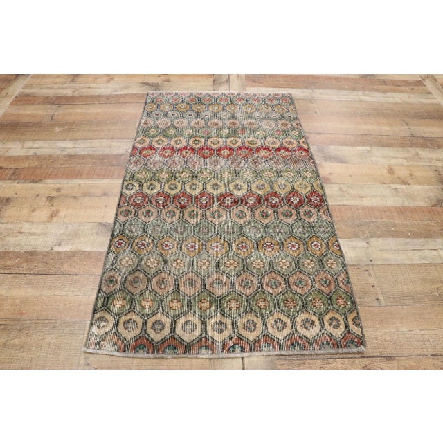 Vintage Turkish Sivas Rug - 02'09 X 04'09 For Sale In Dallas - Image 6 of 10