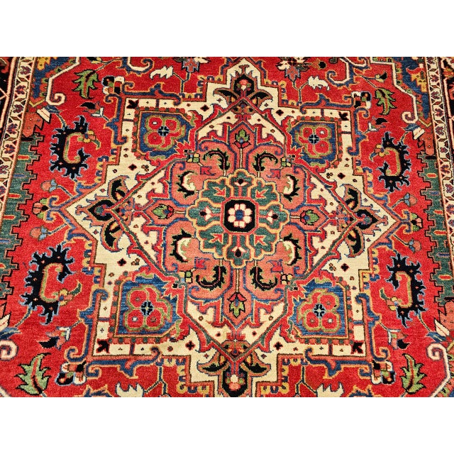 Vintage Persian Heriz Serapi Rug, Hand-Knotted Wool, Geometric Pattern, Red & Navy, 6x9 For Sale - Image 4 of 18