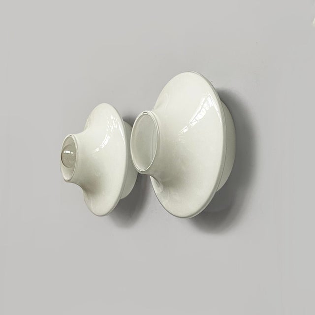 Italian Modern Round Wall Lamps in Opaline Glass, 1970s, Set of 2 For Sale - Image 4 of 11