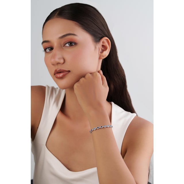 Royal Blue Modern 14k Gold Tennis Bracelet 5.55ct Blue Sapphire & 1.54ct Diamond Halo For Sale - Image 8 of 18