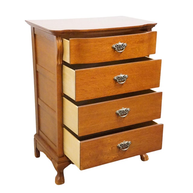 Late 20th Century Lexington Furniture Victorian Sampler Collection Quarter Sawn Oak 32" Chest of Drawers 391-306 For Sale - Image 5 of 15