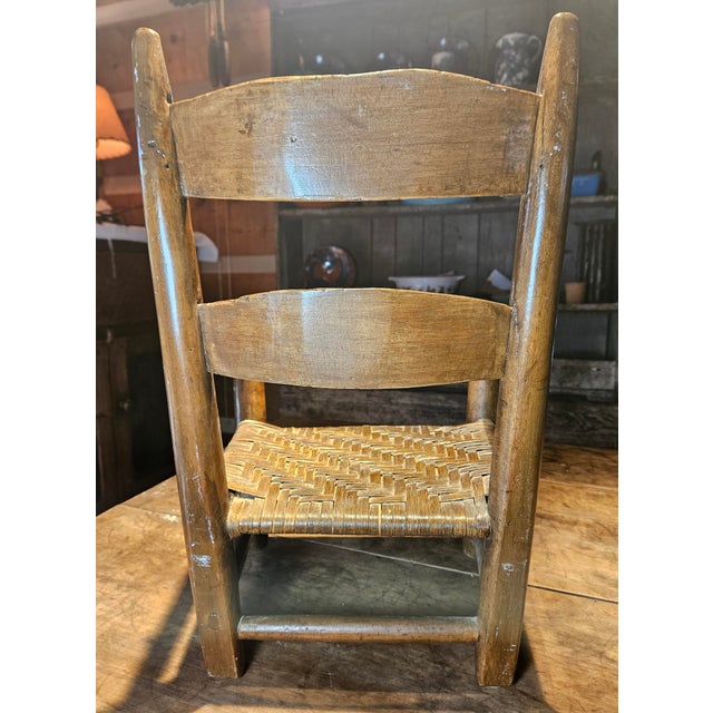 Late 19th Century Antique Early American Child's Ladder Back Chair. For Sale - Image 5 of 12