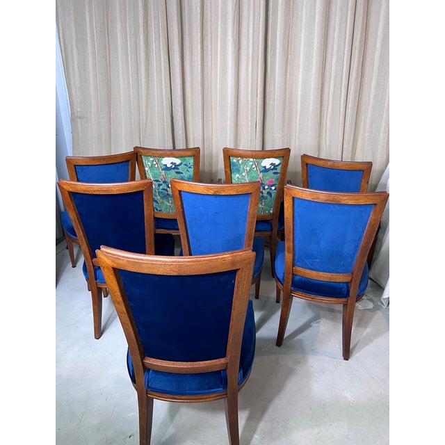 Set of 8 John Stuart Mid-Century Dining Chairs – Hollywood Regency Newly Upholstered in Thibaut Designer Fabric With a Rich Navy Velour on the Seats. For Sale - Image 11 of 12