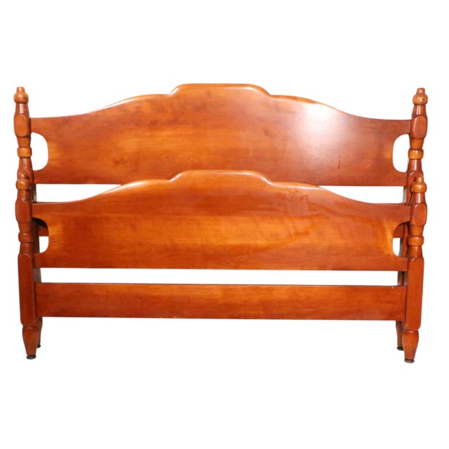 Amber Vintage Molly Stark Cushman Colonial Full Size Bed C. 1940's For Sale - Image 8 of 18
