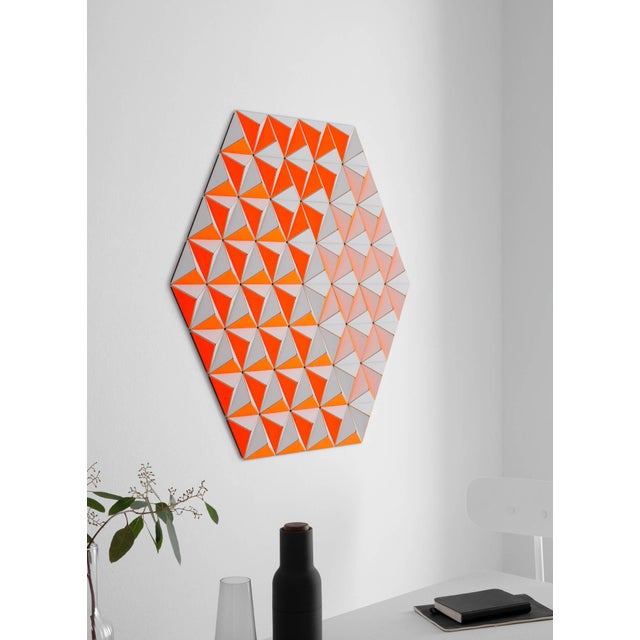 CIS-2 TOPOGRAPHIE The wall sculpture fits contemporary interior contexts and is captivating due to its 3-dimensional...