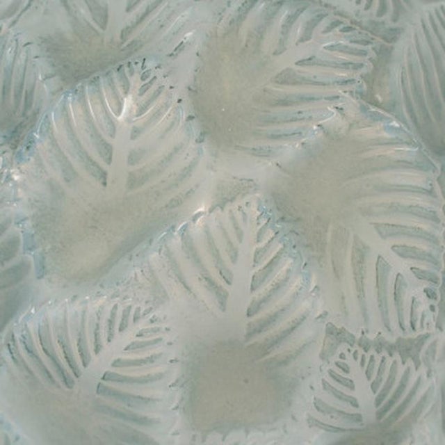 1920s Ormeaux Vase in Opalescent Glass by René Lalique, 1926 For Sale - Image 5 of 6