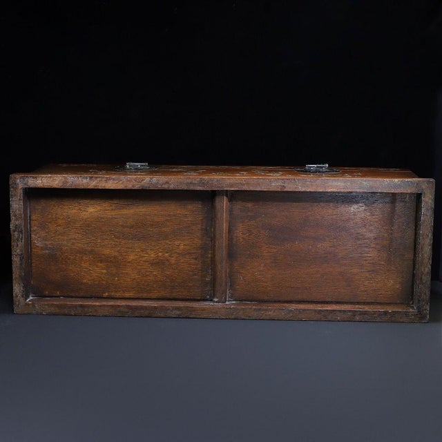 Wood Vintage Chinese Huali Rosewood Scroll Box | Mother-of-Pearl Inlaid Long Chest With Brass Mounts For Sale - Image 7 of 9
