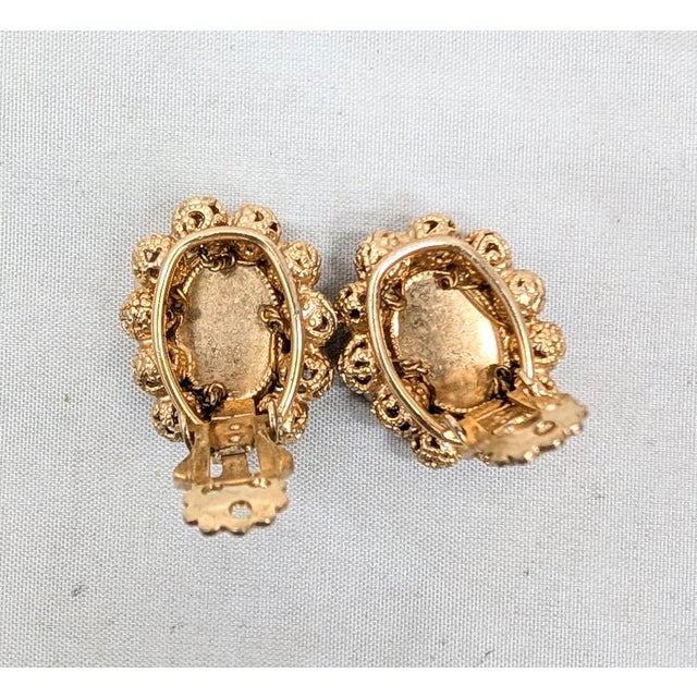 Metal Vintage 1950s Signed Hattie Carnegie Cabochon Faux-Garnet & Faux-Pearl Dangles Clip Earrings-2 Pieces For Sale - Image 7 of 7