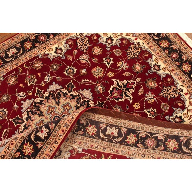 Brown Middle Eastern Rug in Wool For Sale - Image 8 of 9