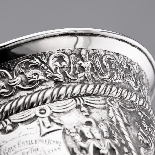 Antique 20th Century Indian Calcutta Silver Repoussé Vase from Dass & Dutt, 1900s For Sale - Image 13 of 18