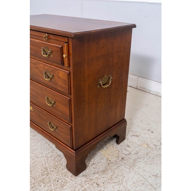 Henkel Harris Cherry 4 Drawer Bachelors Chest For Sale - Image 10 of 18