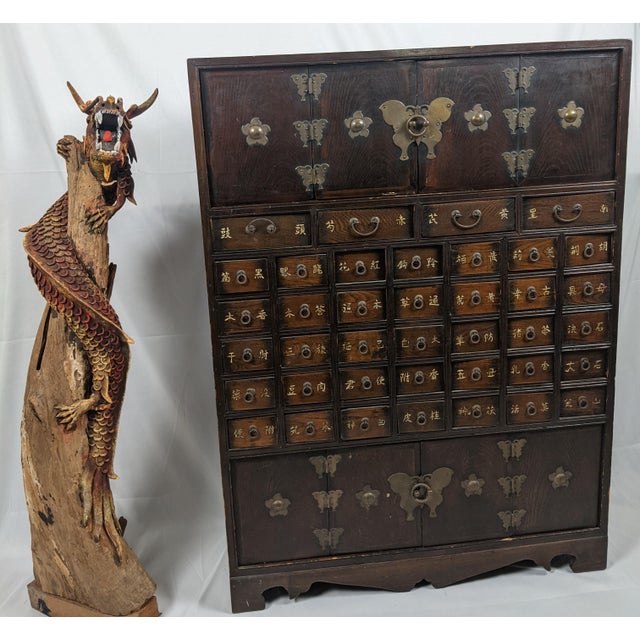 Late 19th-Century Korean Yakjang Apothecary Cabinet With 39 Hanja-Labeled Drawers For Sale - Image 16 of 18