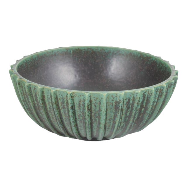 Vintage Stoneware Bowl with Vertical Fluting and Deep Green Glaze by Arne Bang, 1940s For Sale
