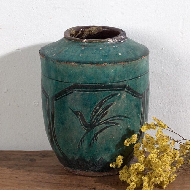Ceramic Antique Chinese Vase in Ceramic For Sale - Image 7 of 7