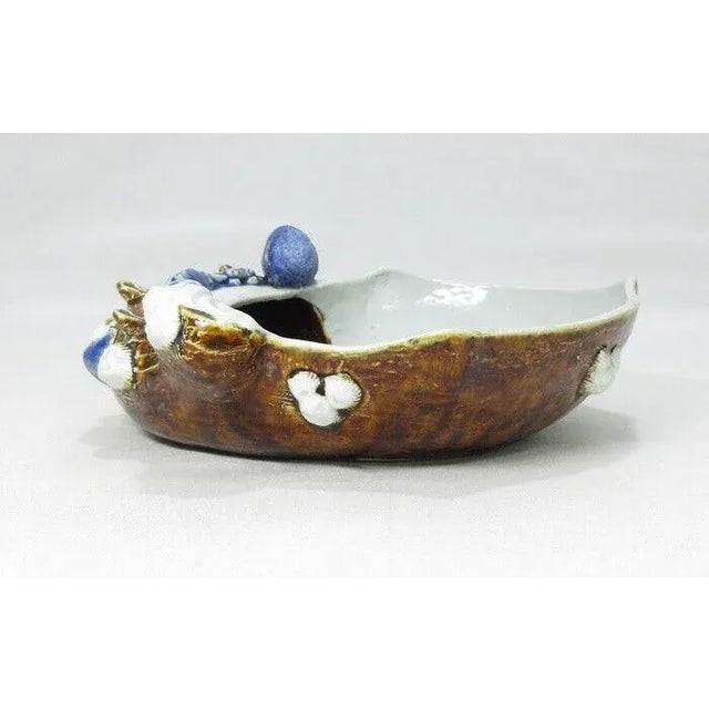 Antique 19th Century Japanese Porcelain Hirado Bowl With Crustaceans For Sale - Image 4 of 9