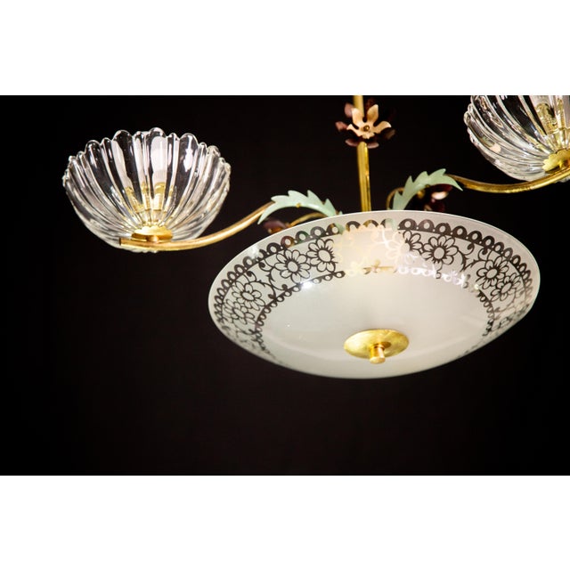 Italian Midcentury Art Decò Murano Glass and Brass Chandelier, 1950s For Sale - Image 11 of 12