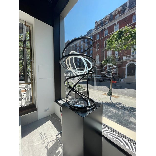 Mark Beattie, Tall Neon Spiral, 2023 White neon, painted on copper on a stainless steel plinth 95 x 50 x 50 cm (37.4 x...