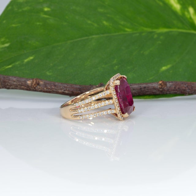 Metal 7.6Ct Madagascar Ruby Ring With Earth-Mined Diamond Accents: Solid 14k Gold, Size 6.75 For Sale - Image 7 of 9